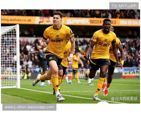 伯恩茅斯前场跑动积极