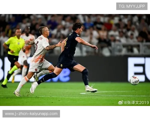 尤文图斯禁区混战，弗拉霍维奇补射得手