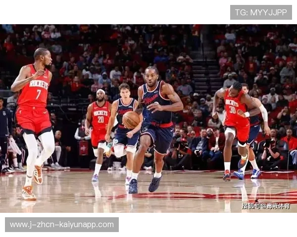 快船连续失分，比赛后段再度失控